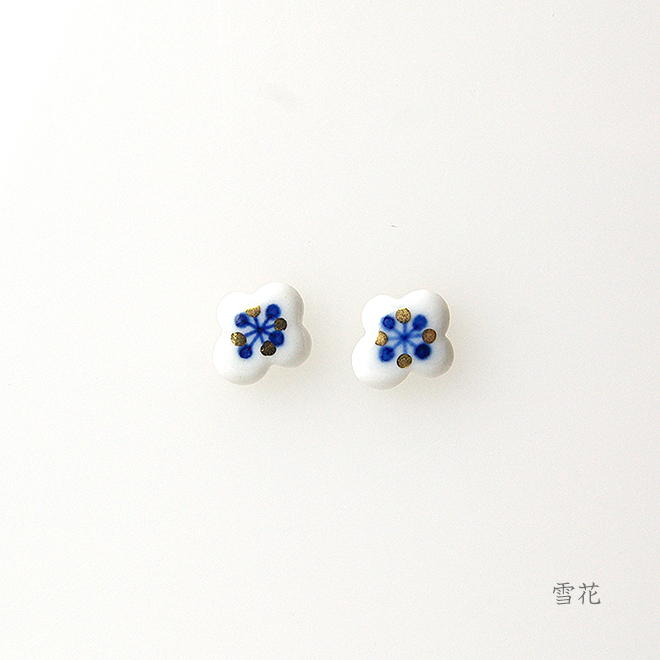 ピアス・イヤリング　わたぐも（小）